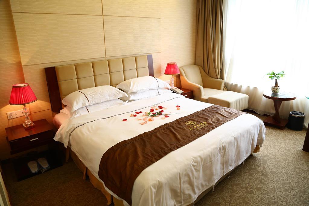 Long Zhou Grand Hotel Guangzhou Kamer foto