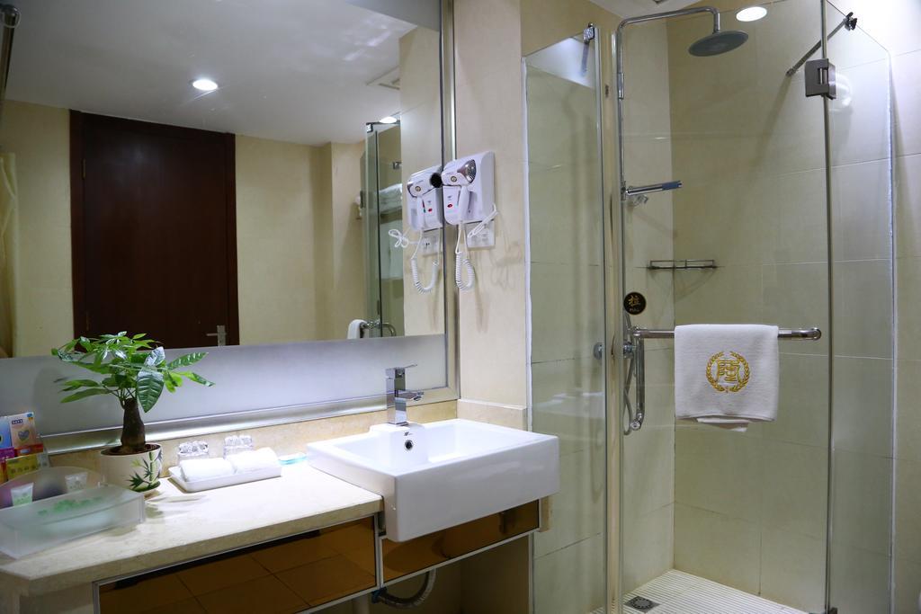 Long Zhou Grand Hotel Guangzhou Kamer foto